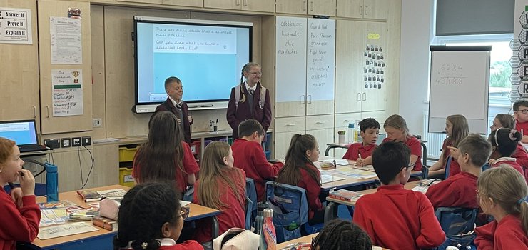 Image of Rayner Stephens students return to former primary school
