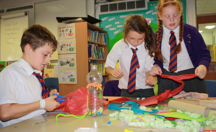 Image of Year 4 Super Science