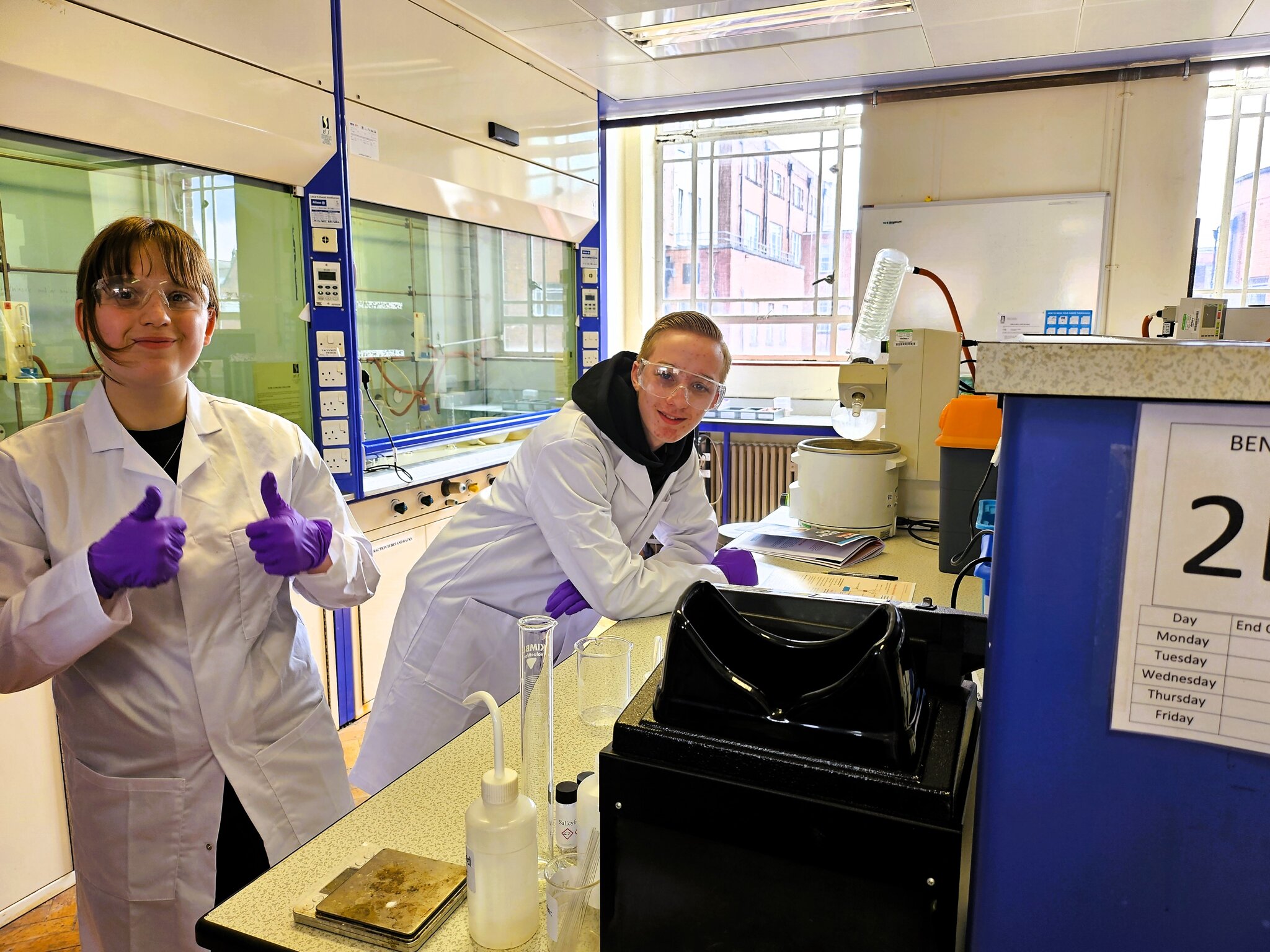 Image of Y10 Students take part in a Chemistry Festival @ Leeds University