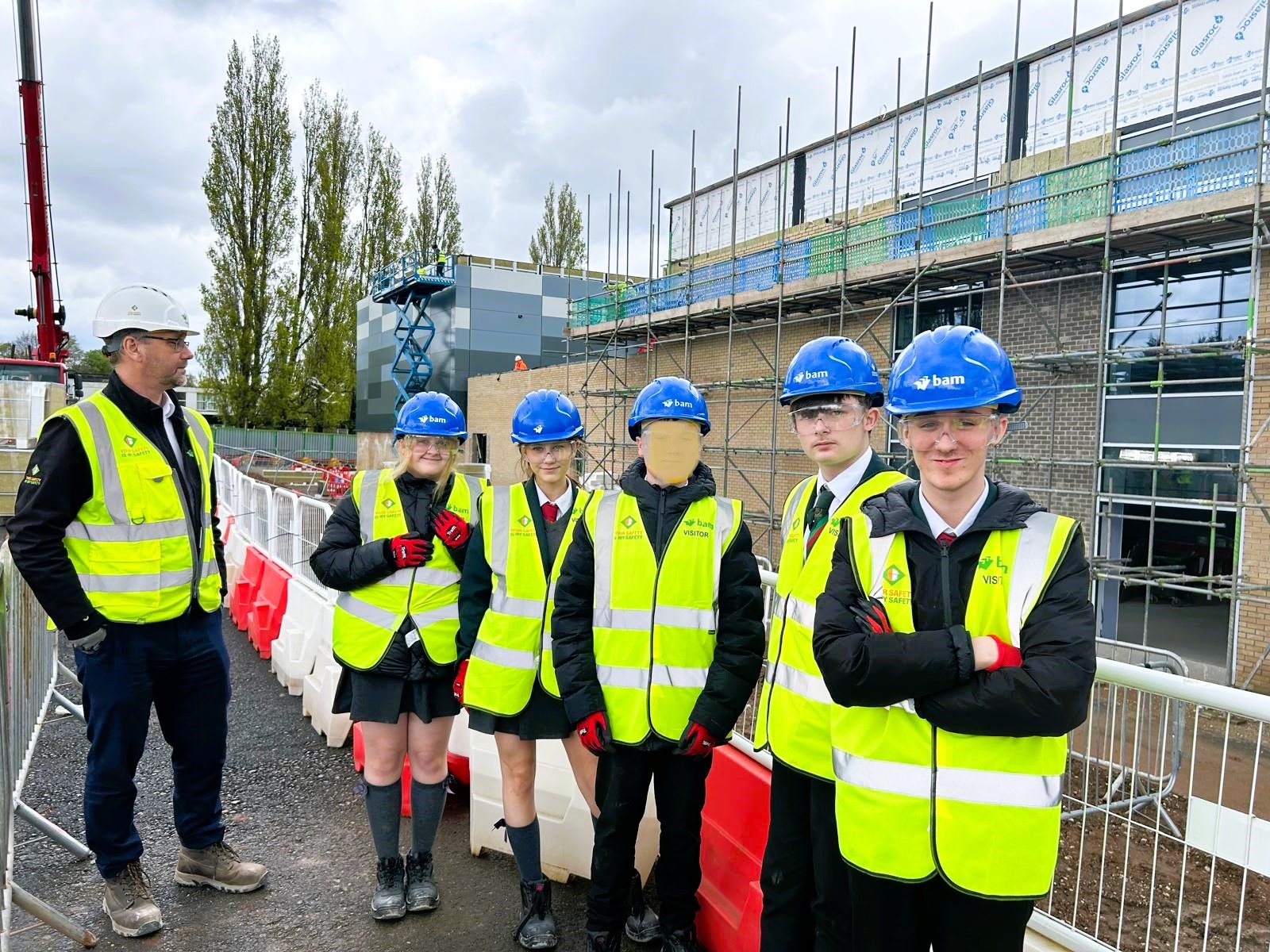 Image of Y10 students visit the Byrchall construction site