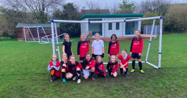 girls-football-club-st-joseph-s-catholic-primary-school-warndon