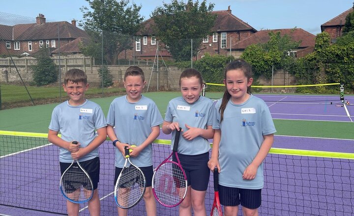 Image of Year 4 Tennis