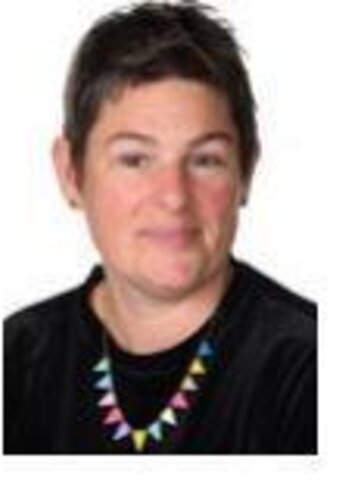Mrs E McGill 