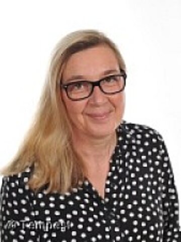 Mrs Joanna Bamber