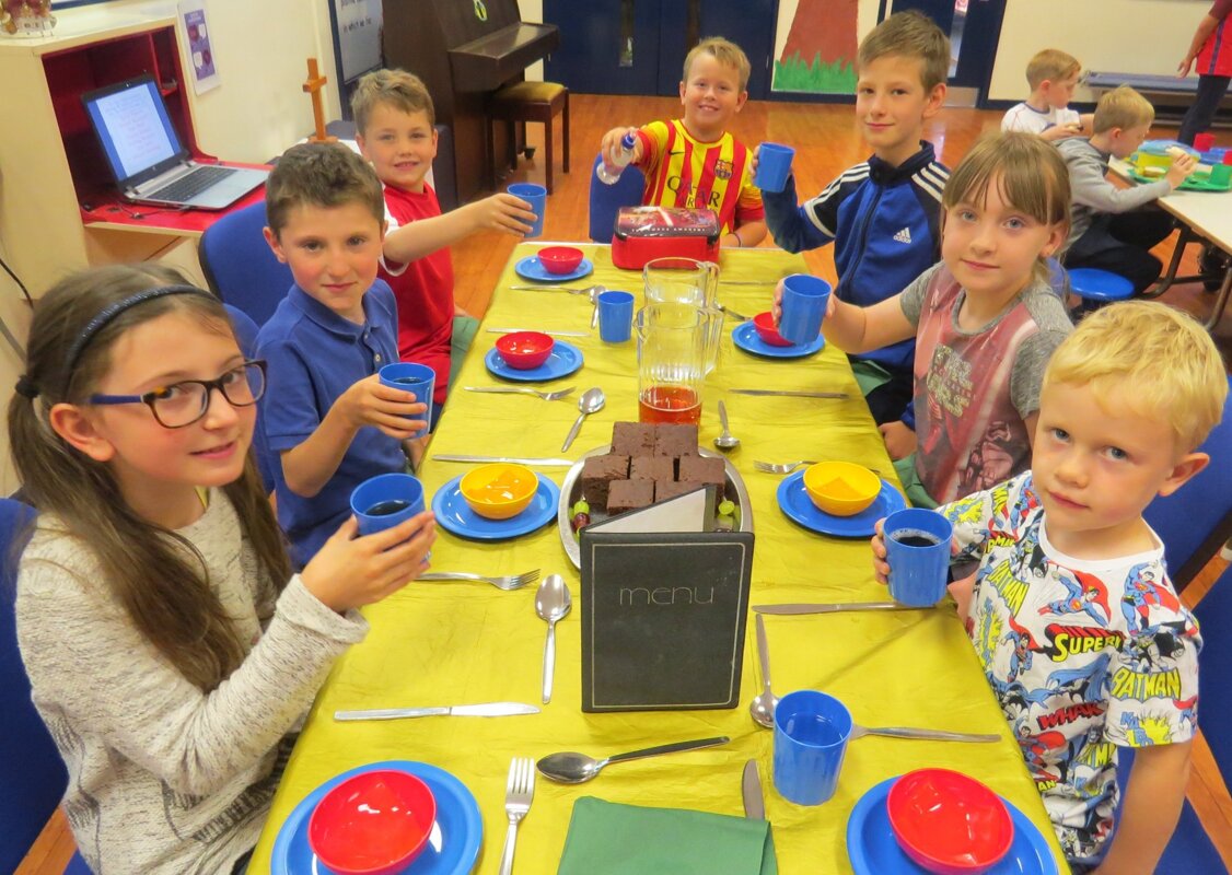 Image of It's Friday - It's Twelve Fifteen - It's Top table!