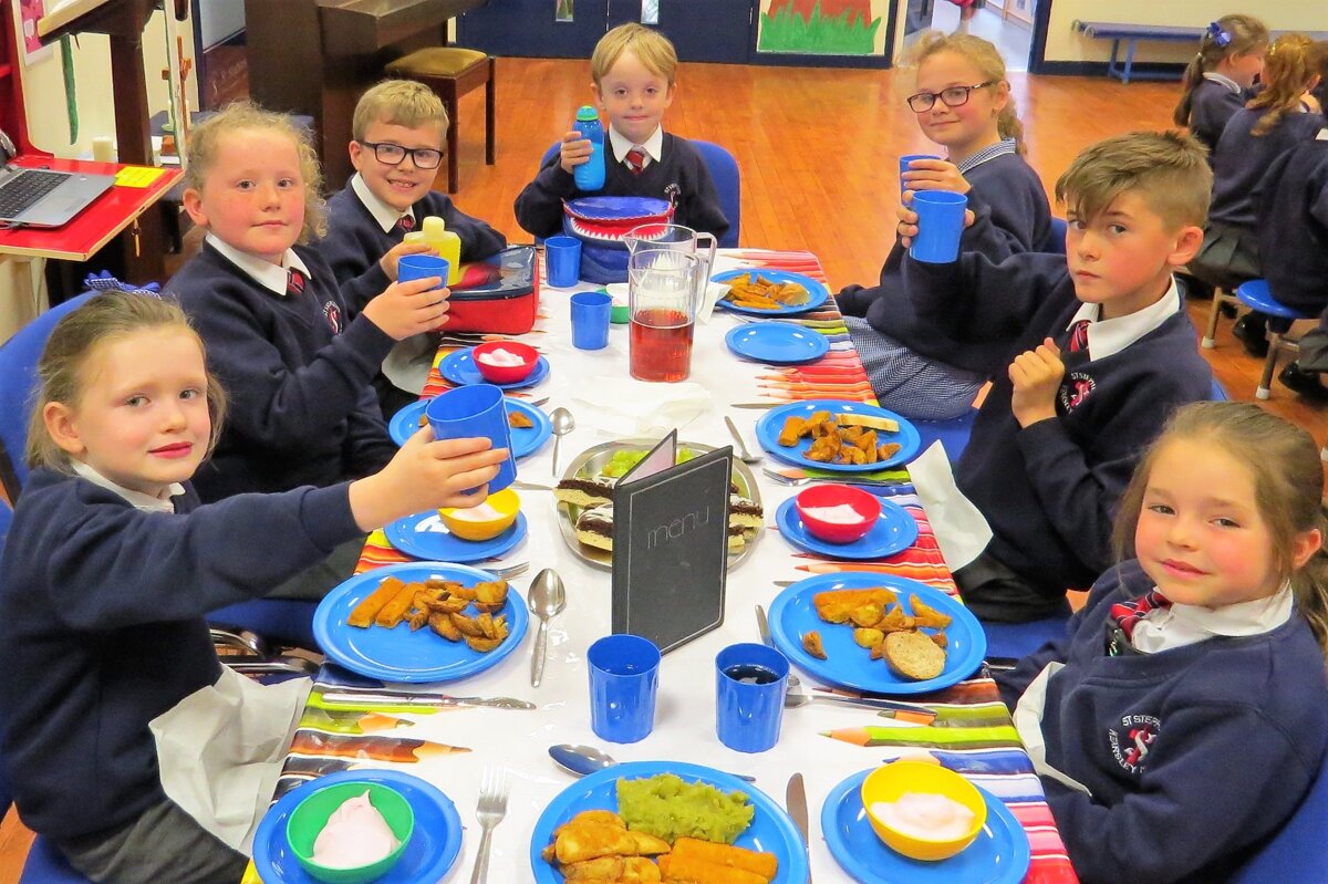 Image of Top Table - Top Guests