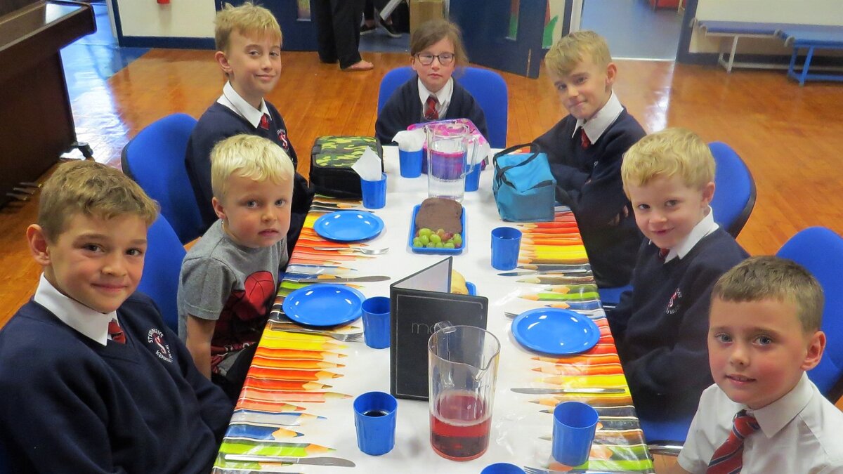 Image of Top Table - Top Guests