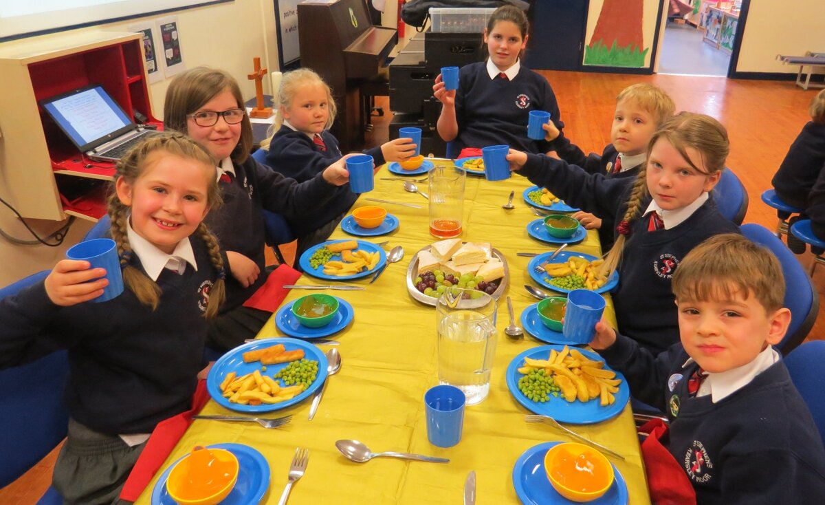 Image of Traditional Top Table Picture