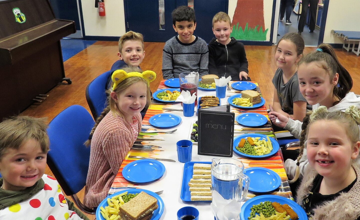 Image of Top Table - Minus Photo-Bomber