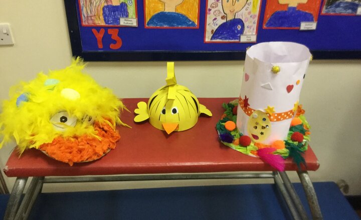 Image of Year 1 Easter Bonnet Winners