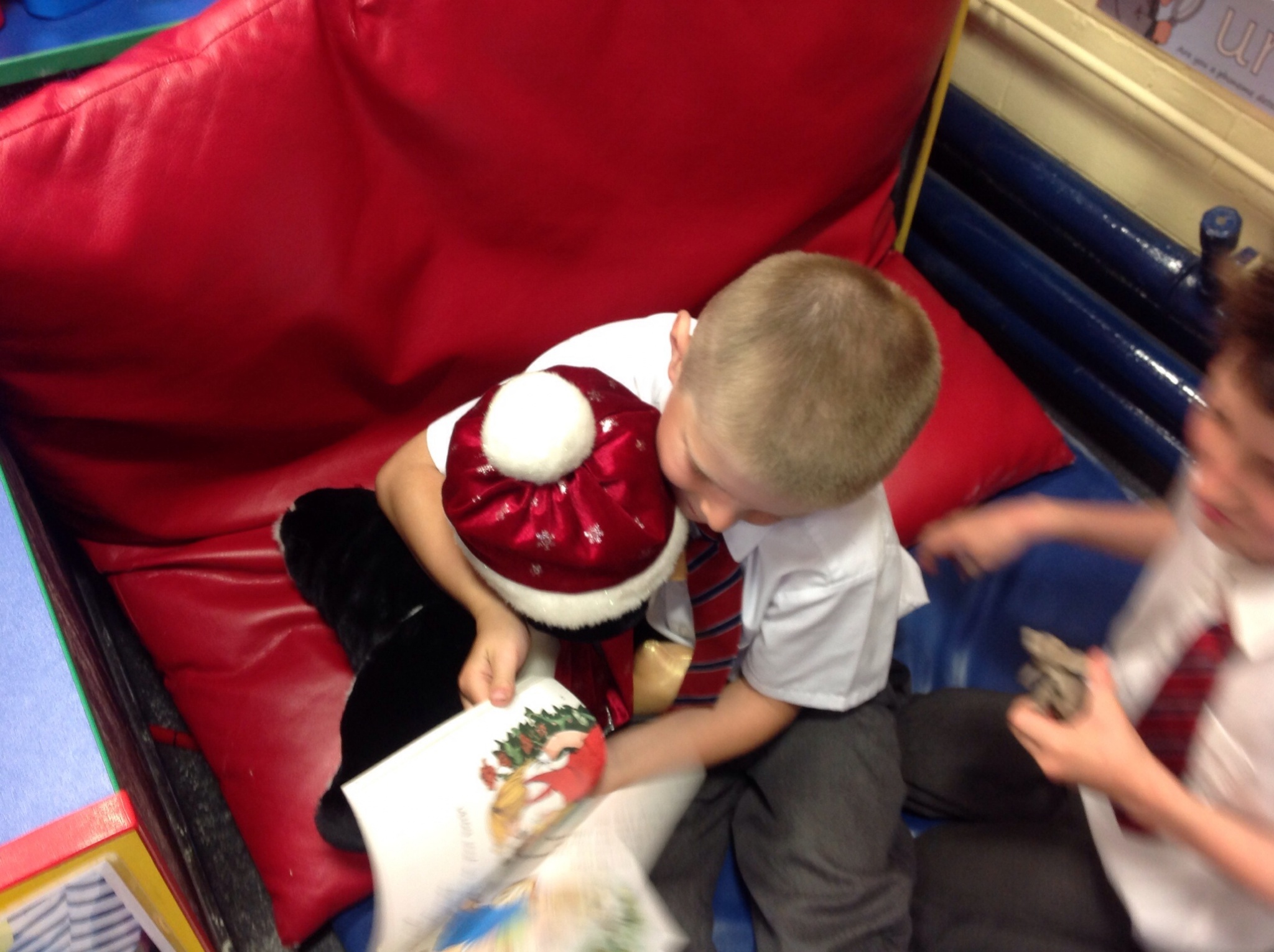 Image of Boys in Year One are batty about books!