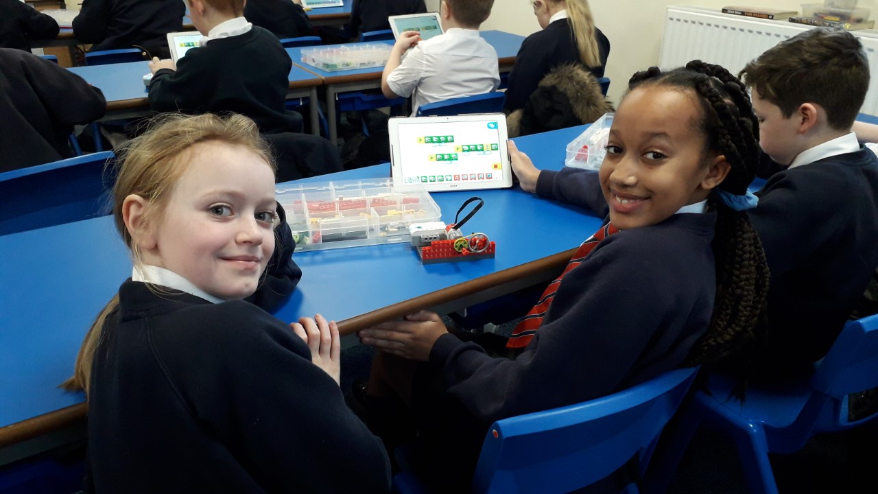 Image of Year 5 JuniorSTEM Workshop