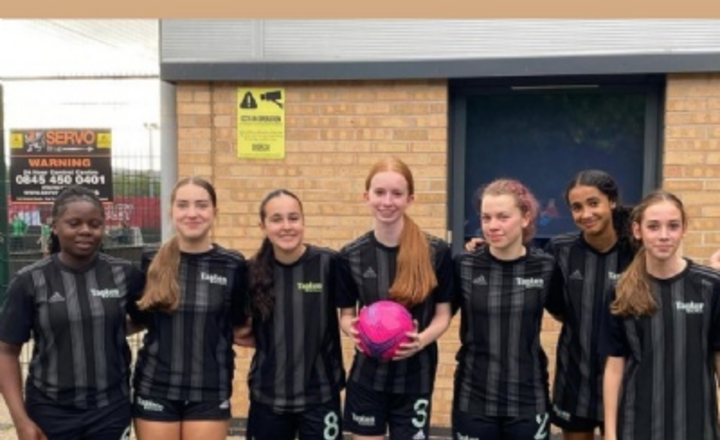 Image of Y10/11Team at Goals