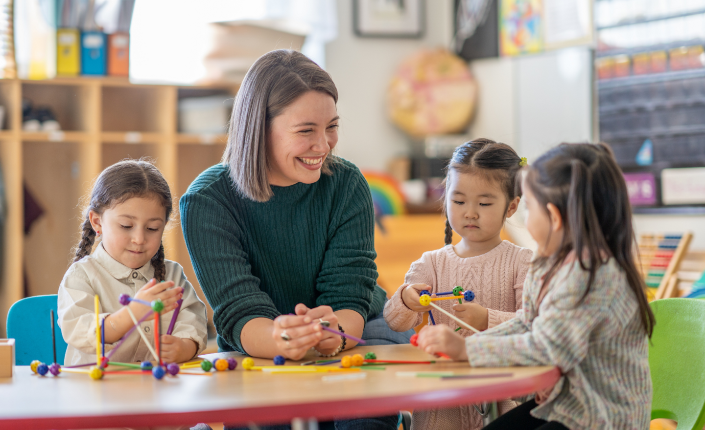 Image of Navigating growth: Primary Trainee Teachers' experiences at their second placements 