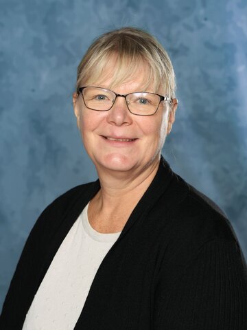 Mrs Claire Thomas