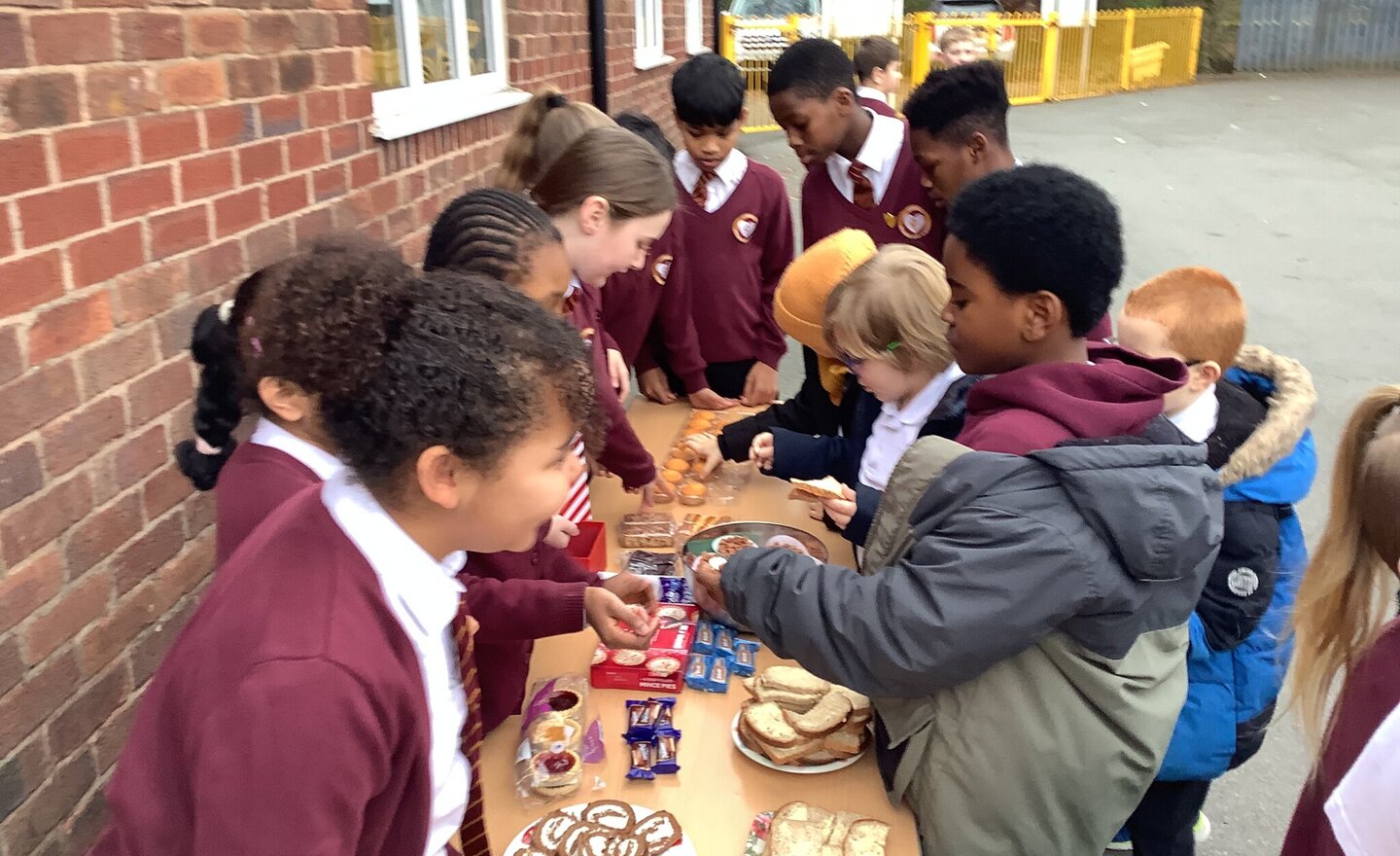 Image of Fundraising at the Friday bakery with 6S