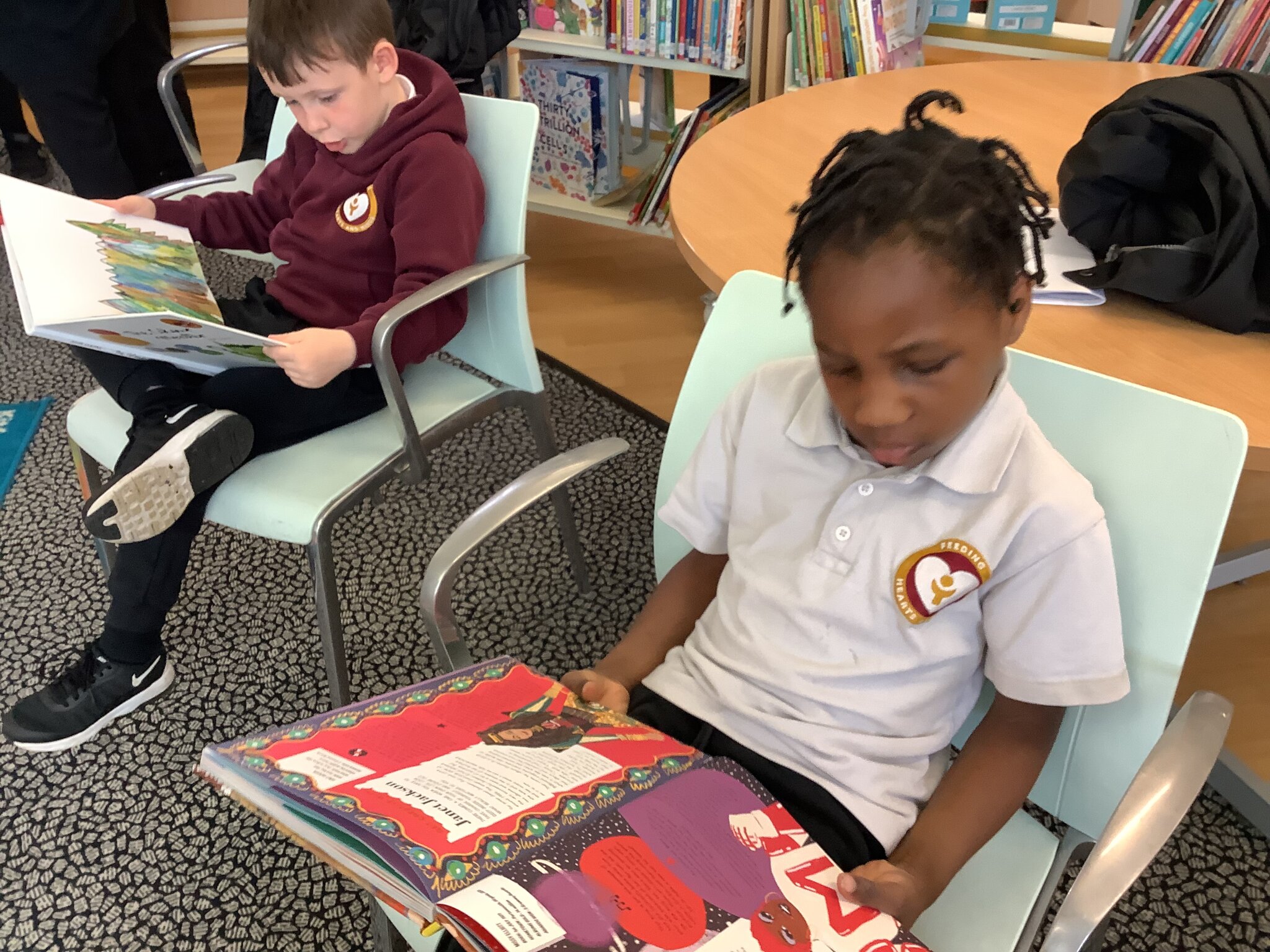 Image of Y1S class library visit