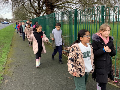 Image of 4B tree planting