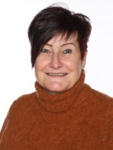 Miss J Grainger