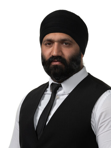 Mr M Dhillon