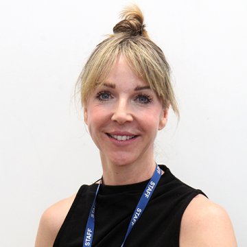 Ms L. Dunn