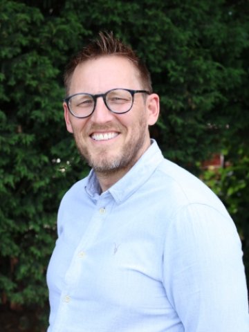 Mr C Cudworth