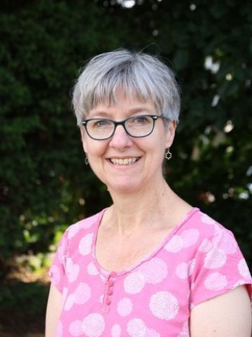 Ms S Ashmore