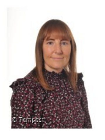 Mrs Laura Smith