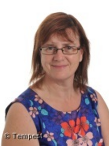 Mrs Nicola Poole