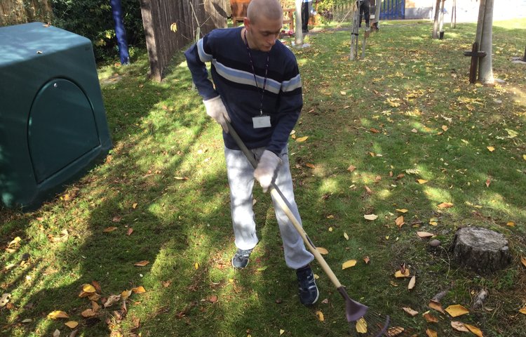 Image of Class 5.4 Maintaining the Memorial Garden