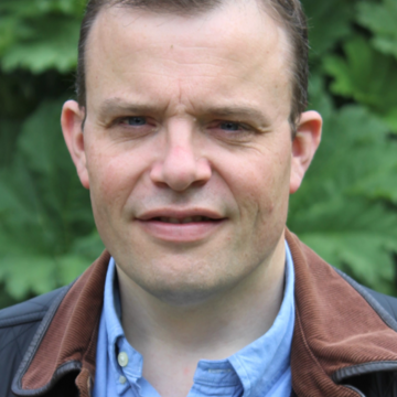 Dr A Middleton