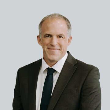 Dr. Dan Nicholls