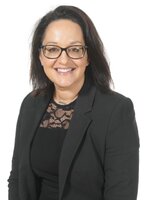 Mrs L Jaunbocus-Cooper