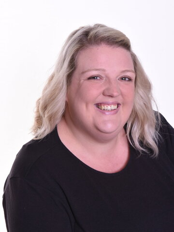 Mrs L Lonsdale