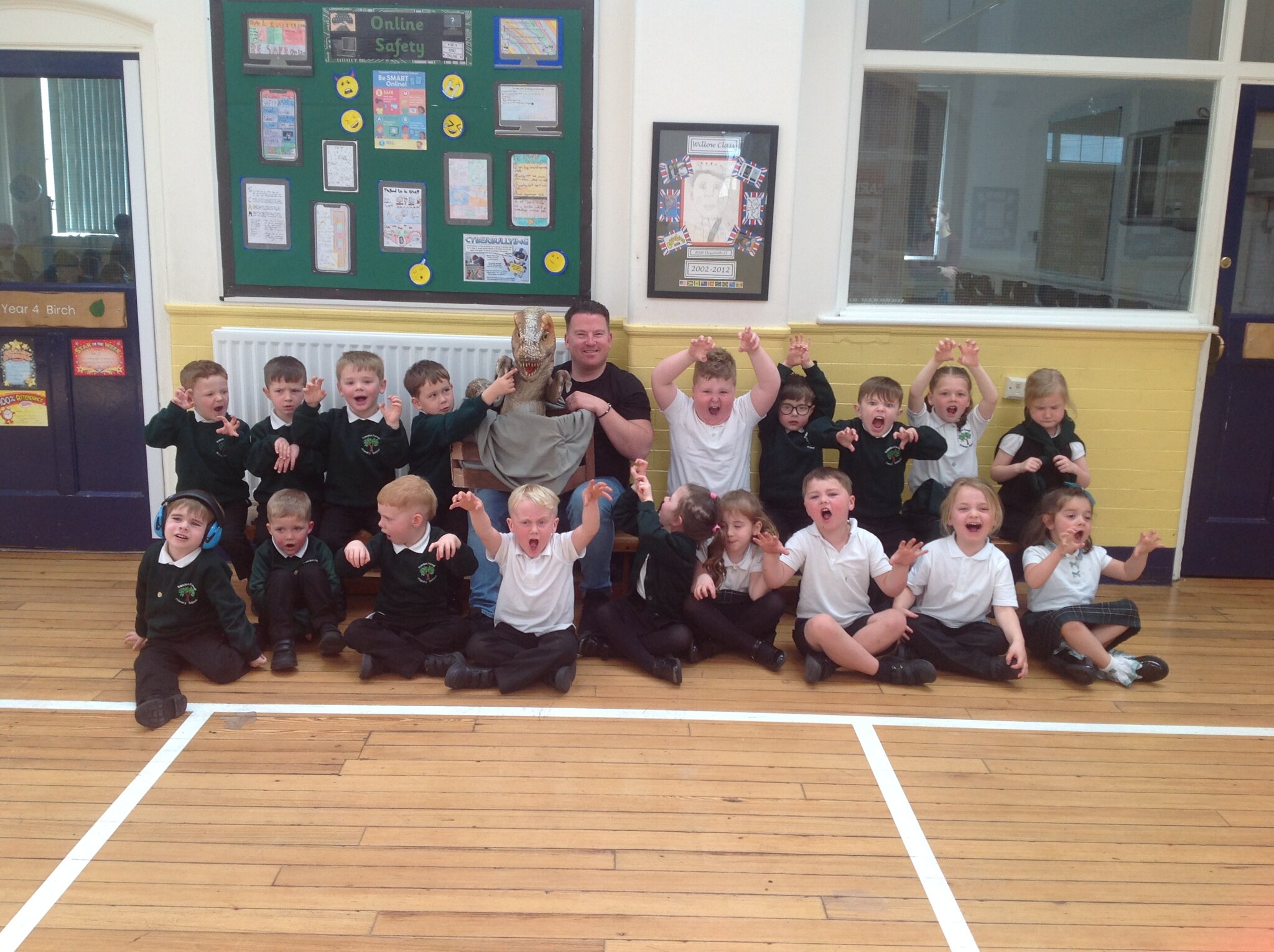 Image of EYFS go digging for fossils and get a surprise visitor!