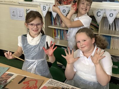 Image of Hands on History in Year 3!