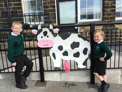 Image of EYFS, The Thee Little Pigs and other animals!
