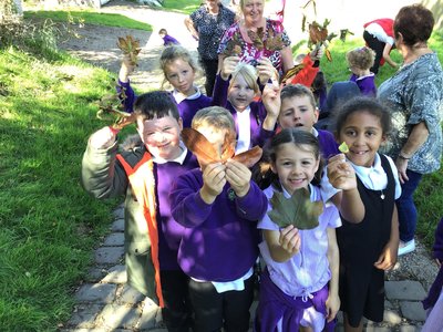 Image of Year 2 - Science Autumn Walk
