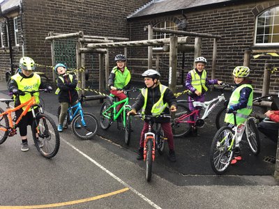 Image of Year 6 Take to their bikes again