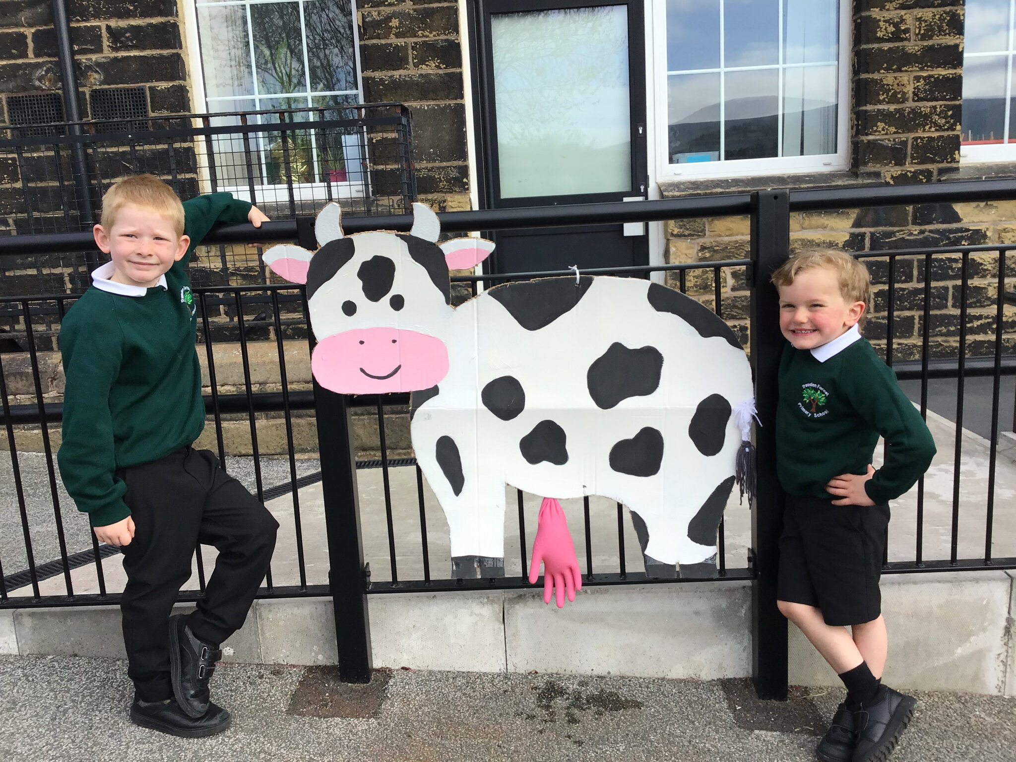 Image of EYFS, The Thee Little Pigs and other animals!