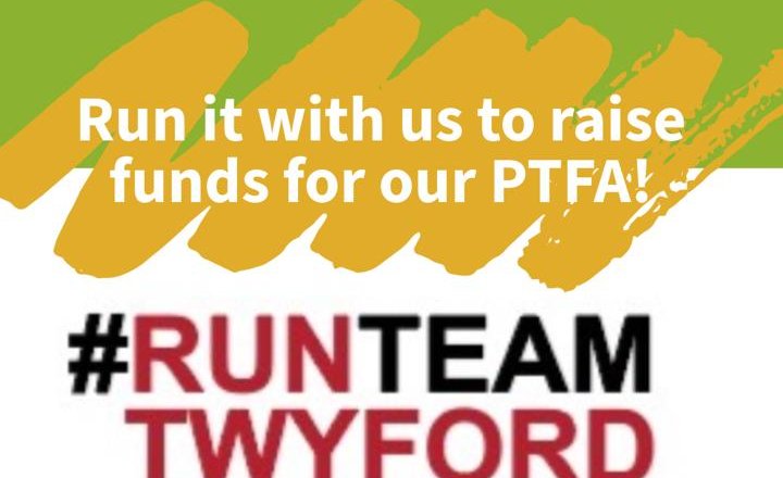 Image of Run Team Twyford taking on the Ealing Half Marathon
