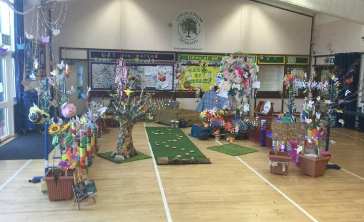 Image of Garden of Dreams- Jigsaw in action at Upton Junior School