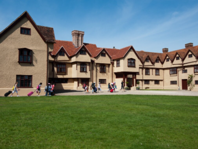 Image of Year 4 Off to Ufton Court