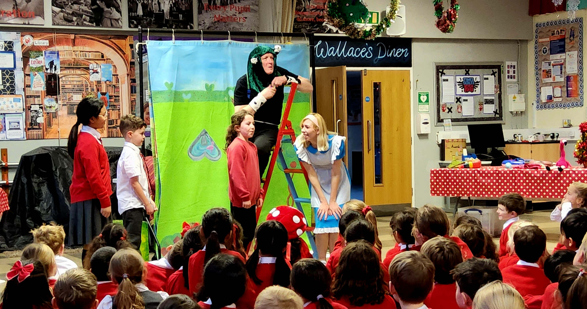 Image of Panto comes to Wallace Fields Junior School