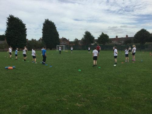 Image of KS2 gear up for Tag Rugby tournament