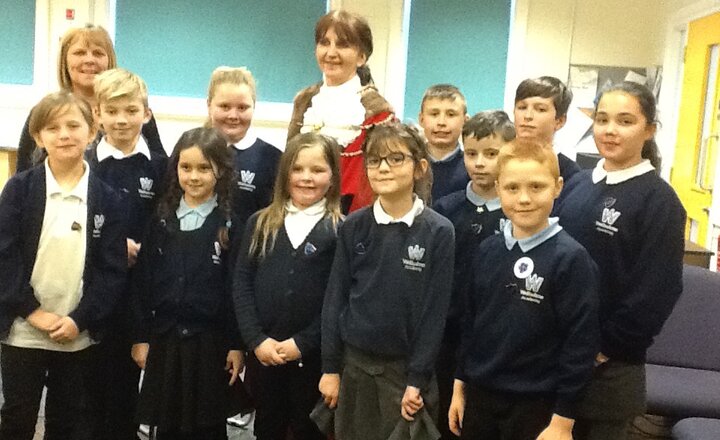 Image of Mayor of Grimsby Visits School Council