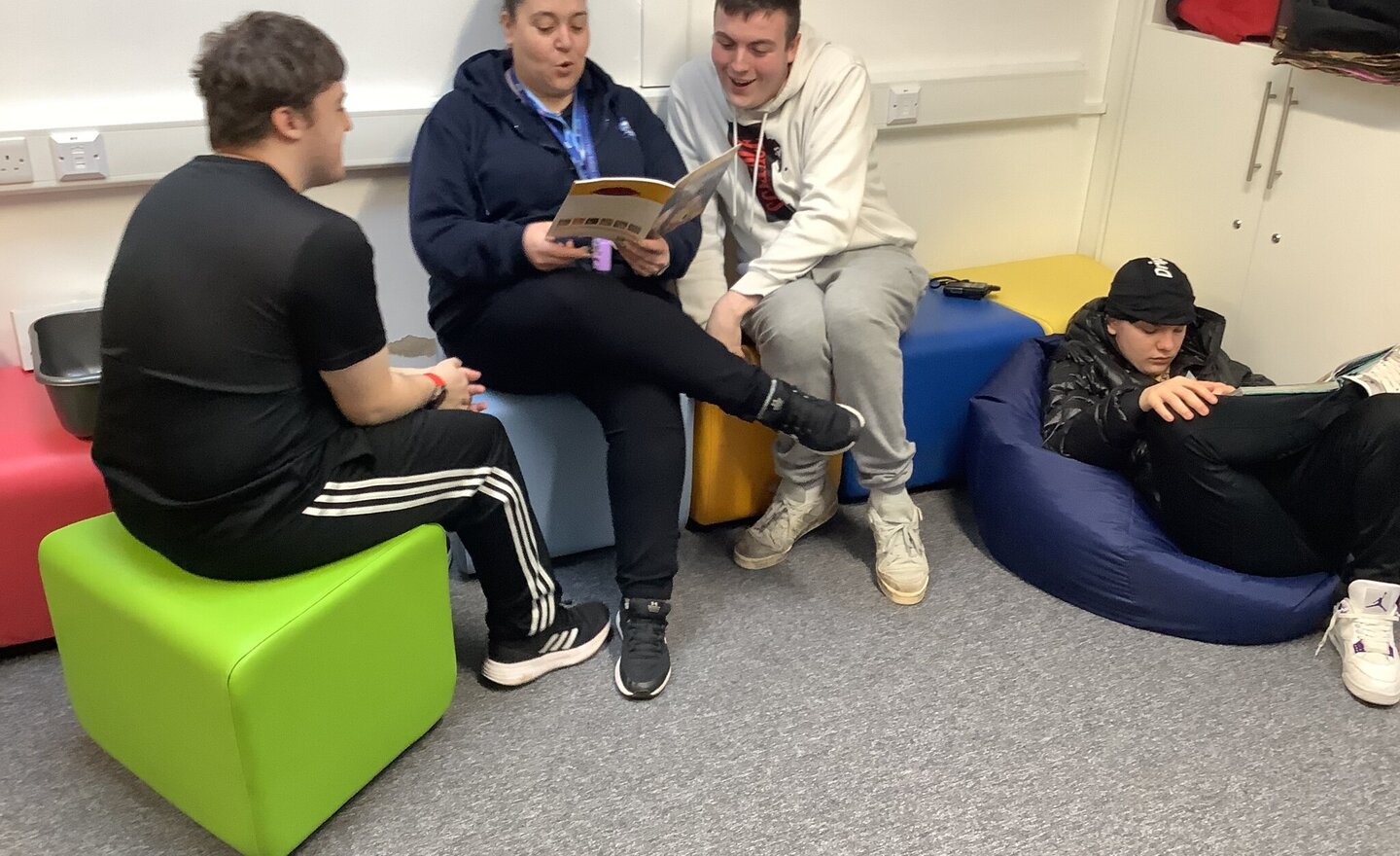 Image of KS5 L2/3 English Group Library Visit