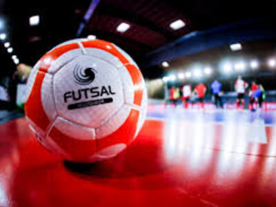 Image of FUTSAL - South American Skills Game for Girls Aged 5 - 7 Years 