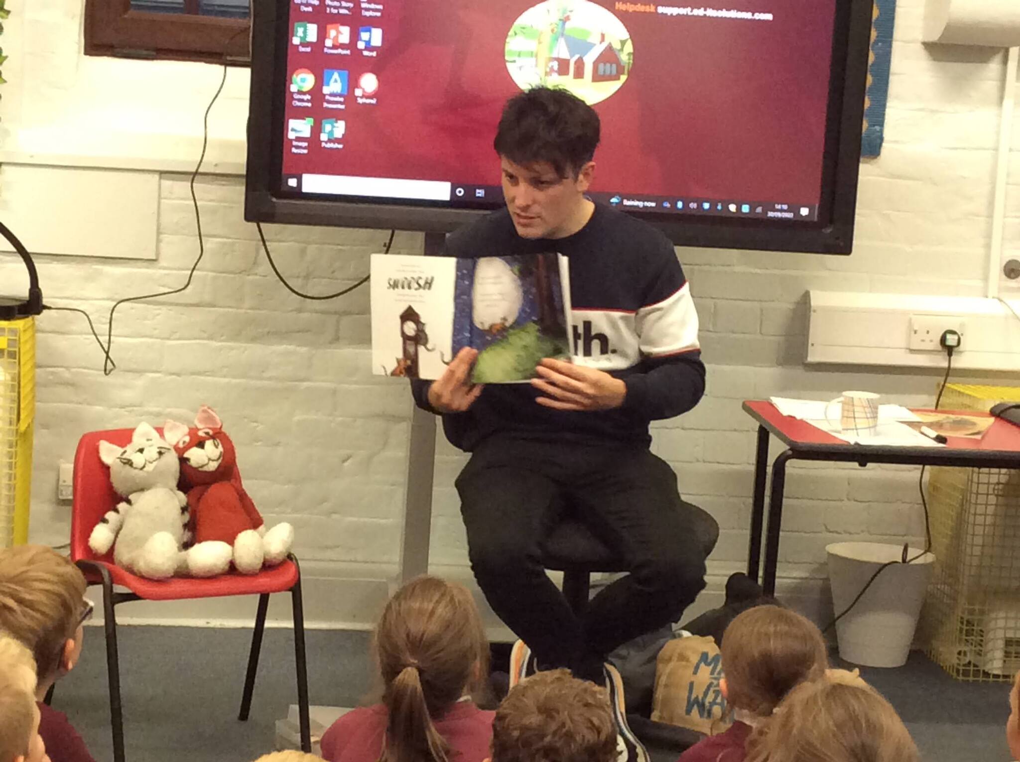 Image of Author Sean Perkins visits Winmarleigh